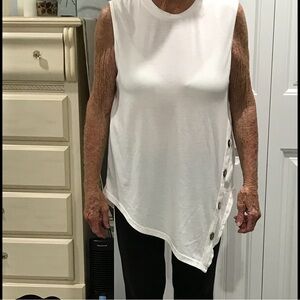 Unique Sleeveless Top Large